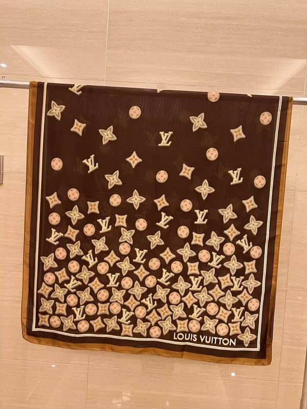 Chanel silk scarf 180X90cm E030111